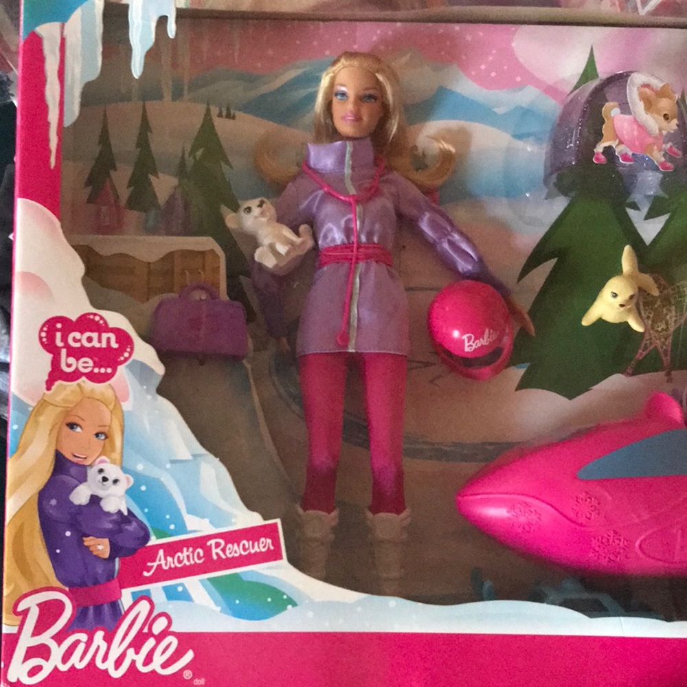 Barbie Arctic Rescuer
